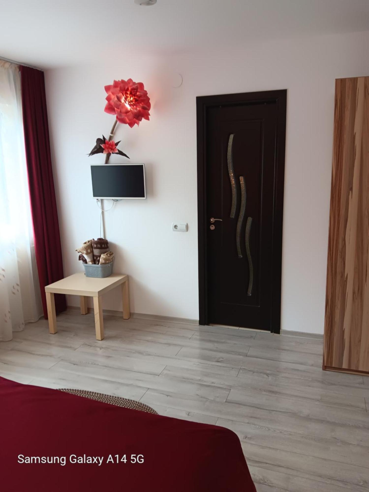 فيلا Casa Cu Semineu Moieciu موغيتْشي دي يوس المظهر الخارجي الصورة